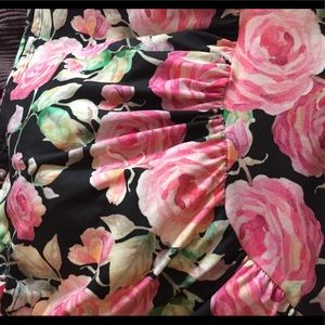 Fitted wide band skirt can worn as mini sundress